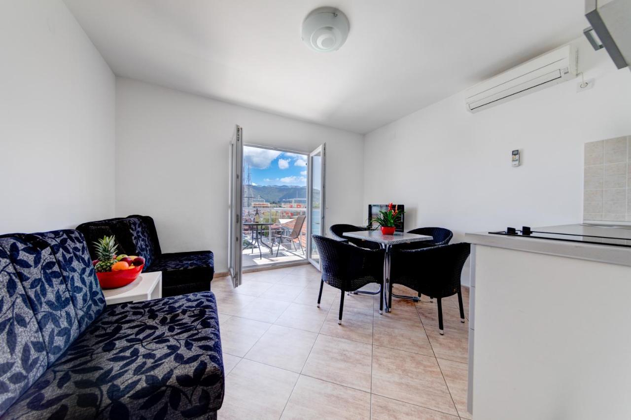 Apartments Tamaris ติวัต ภายนอก รูปภาพ